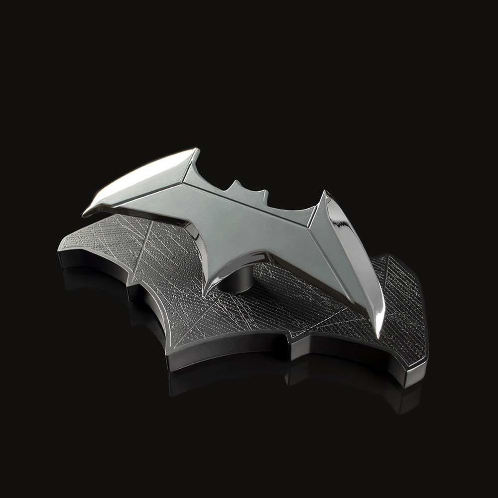 dark knight batarang replica