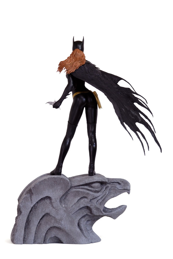 batgirl black and white statue