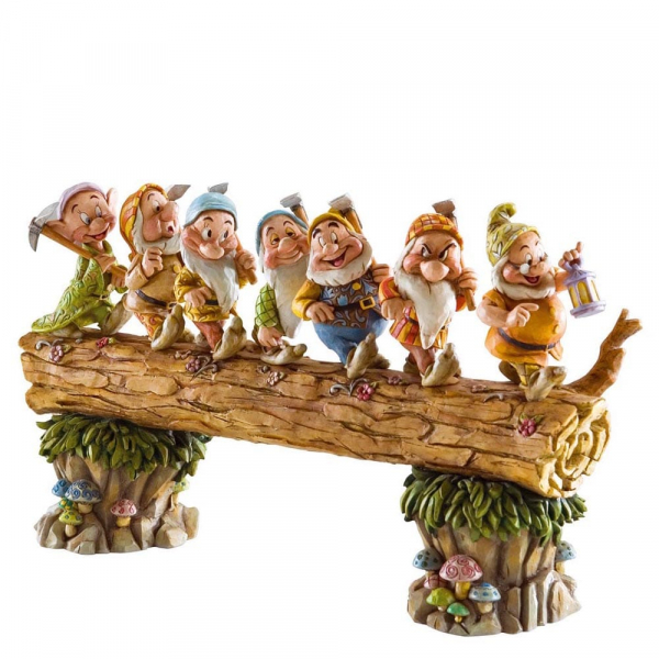 Snow White Homeward Bound (Seven Dwarfs Figurine)-Disney Showcase - Click Image to Close