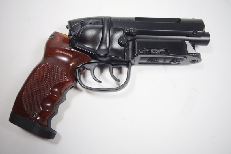 Blade Runner Pre Painted Resin PDK Blaster Gun Replica - Click Image to Close