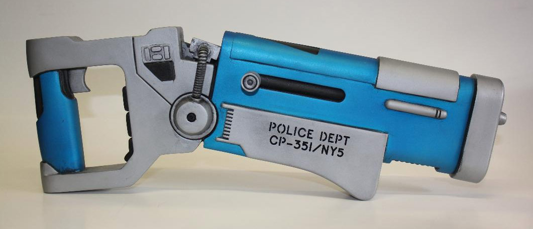 Fifth Element Police Blaster Model Kit SPECIAL ORDER - Click Image to Close