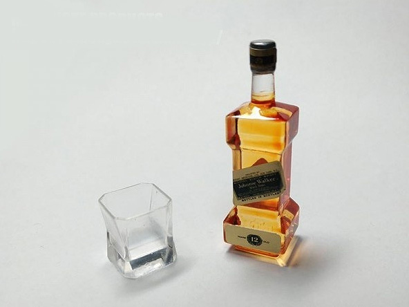 Blade Runner Dekkard's Square Whiskey Bottle and Glass 1/6 Scale Replica - Click Image to Close