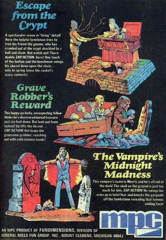 Haunted Manor: Flight of the Vampire Model Kit - Click Image to Close