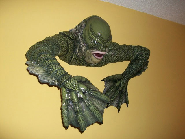 Creature From the Black Lagoon Universal Monsters Grave Walker Foam Prop - Click Image to Close