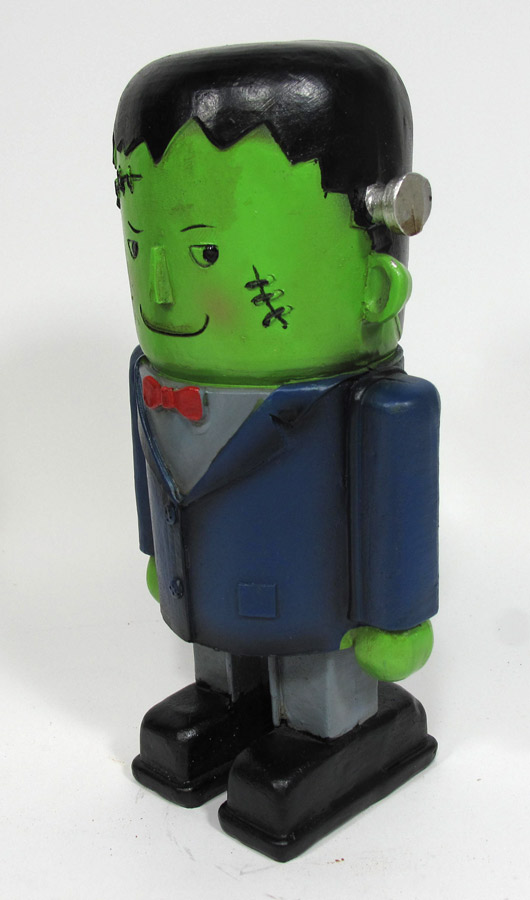 Frankenstein 9" Nut Cracker Styled Display Figure - Click Image to Close