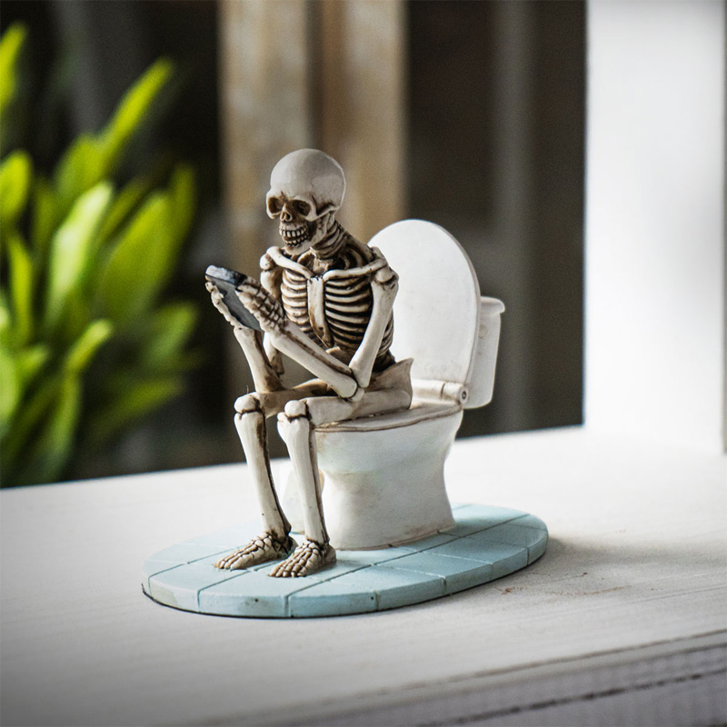 Skeleton on the Toilet Statue - Click Image to Close