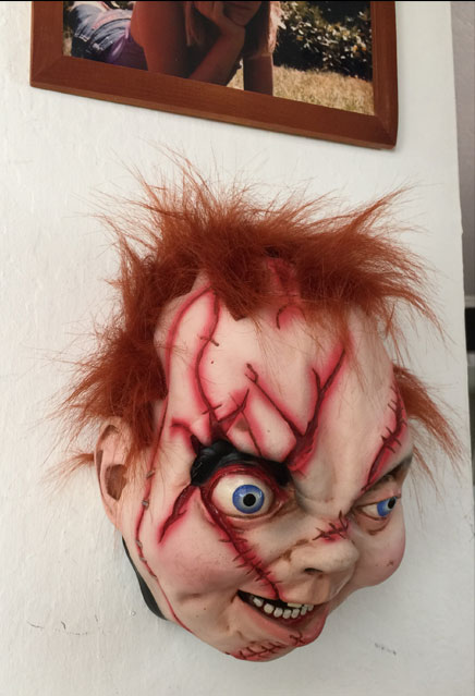 Bride of Chucky Wall and Door Hanger Prop - Click Image to Close