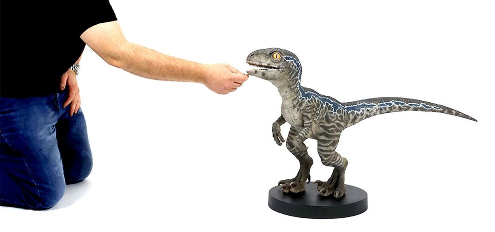 Jurassic World Life-Size Baby Blue Statue - Click Image to Close