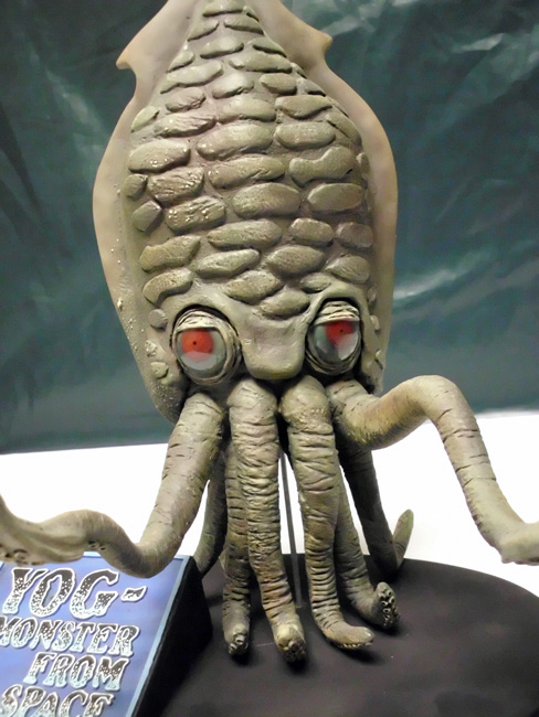 Yog Monster From Space 12 Inch Built and Painted Display Model - Click Image to Close