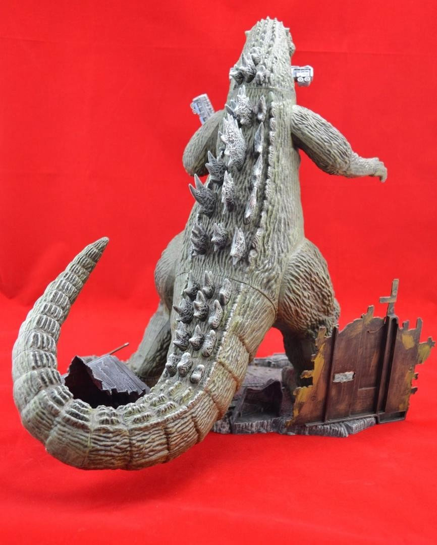Godzilla 1954 1/144 Scale 16" Tall Model Kit by Polar Lights - Click Image to Close