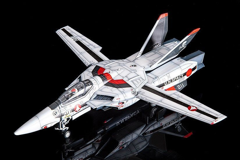 Macross Robotech VF-1A/S Valkyrie 1/72 Scale Model Kit by Max Factory - Click Image to Close