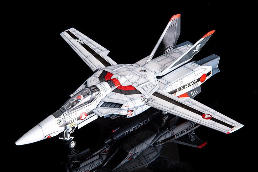 Macross 1/72 PLAMAX VF-1A/S Fighter Valkyrie (Hikaru Ichijo) Factory Edition Model Kit - Click Image to Close