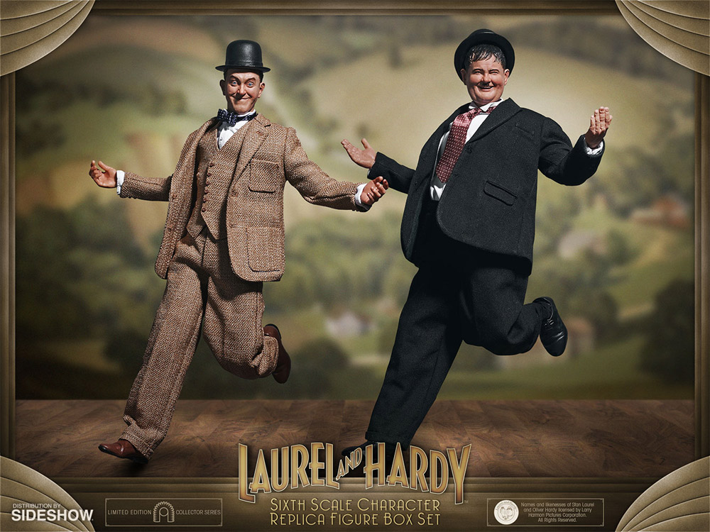 Stan Laurel and Oliver Hardy in Classic Suits 1/6 Scale Figure Set - Click Image to Close