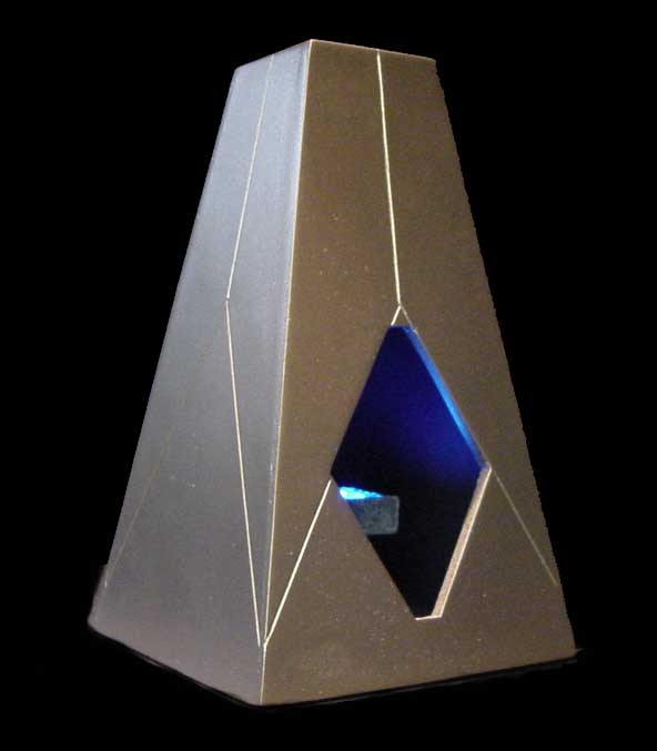 Land Of The Lost Pylon Podium Crystals and Light Kit - Click Image to Close