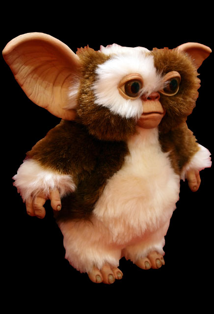 Gremlins Gizmo Life Size Puppet Prop Replica - Click Image to Close
