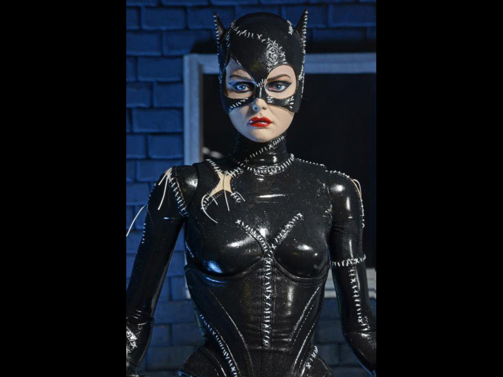 Batman Returns Catwoman Michelle Pfeiffer 1/4 Scale Figure Re-Issue by Neca - Click Image to Close