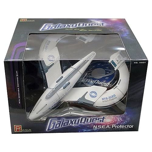 Galaxy Quest NSEA Protector Ship Preassembled Display OOP - Click Image to Close