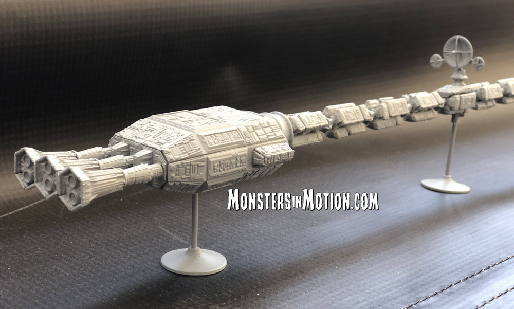 Discovery Spacecraft 1350 Model Kit for sale online Moebius Models