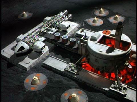 Space 1999 Nuclear Disposal Area 2 1/72 Scale Model Kit - Click Image to Close