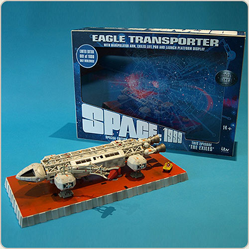 Space 1999 Eagle Transporter 12" Die Cast Set 3: The Exiles by Sixteen 12 - Click Image to Close