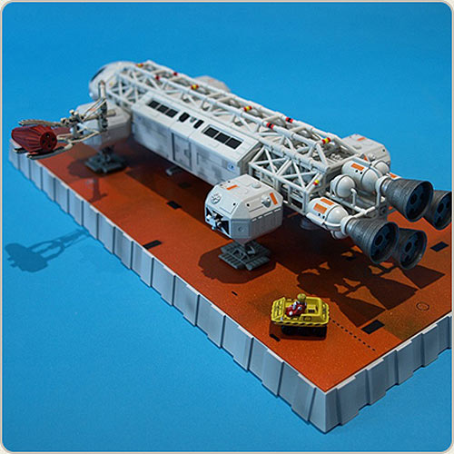 Space 1999 Eagle Transporter 12" Die Cast Set 3: The Exiles by Sixteen 12 - Click Image to Close