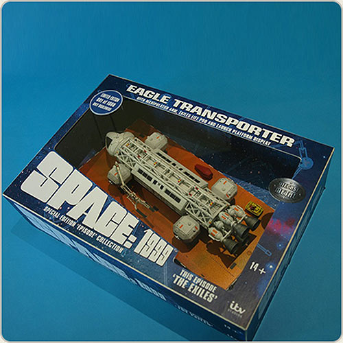 Space 1999 Eagle Transporter 12" Die Cast Set 3: The Exiles by Sixteen 12 - Click Image to Close