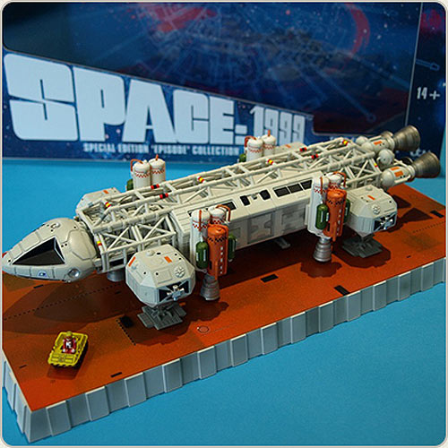 Space 1999 Eagle Transporter 12" Die Cast Set 4: New Adam New Eve by Sixteen 12 - Click Image to Close