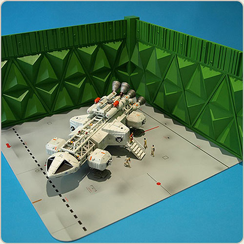 Space 1999 Moonbase Alpha 12" Eagle Hangar Set Ultra Deluxe Special Edition by Sixteen 12 - Click Image to Close