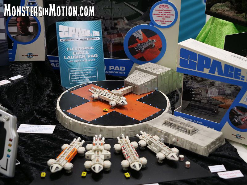 Space 1999 5.5" Micro Eagle Vehicle Collection Set of 4 Replicas Freighter, Laboratory, VIP and Rescue - Click Image to Close