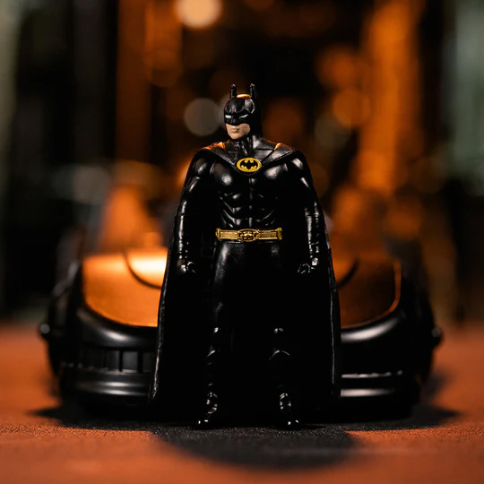 Batman 1989 1/24 Scale Batmobile with Armor and Figure - Click Image to Close