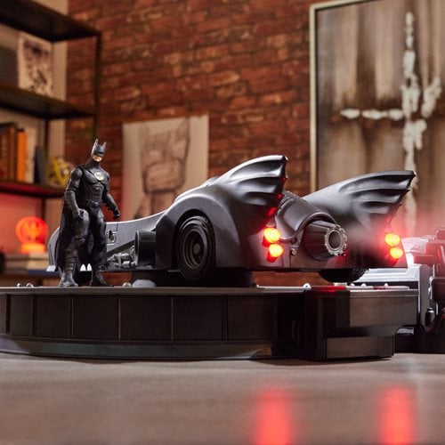 Flash 1989 Batmobile Remote Control Vehicle - Click Image to Close