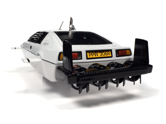 James Bond 1971 Spy Who Loved Me 1/18 Lotus Esprit Diecast Car - Click Image to Close