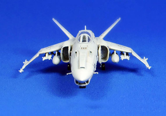 Battlestar Galactica 2003 Caprica Air Force Colonial Jet Viper Resin Model Kit - Click Image to Close