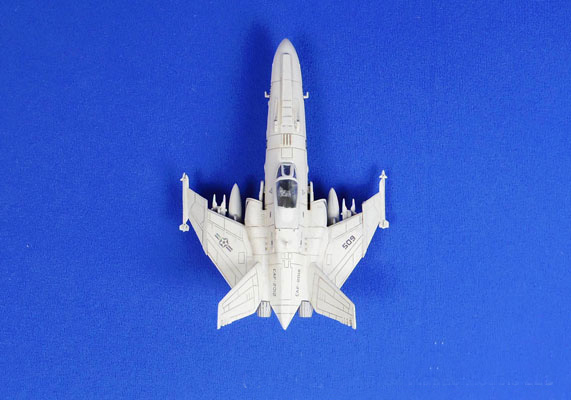 Battlestar Galactica 2003 Caprica Air Force Colonial Jet Viper Resin Model Kit - Click Image to Close