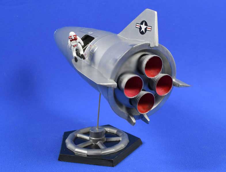 Men Into Space Rocketship Type 1 1/48 Scale Model Kit - Click Image to Close