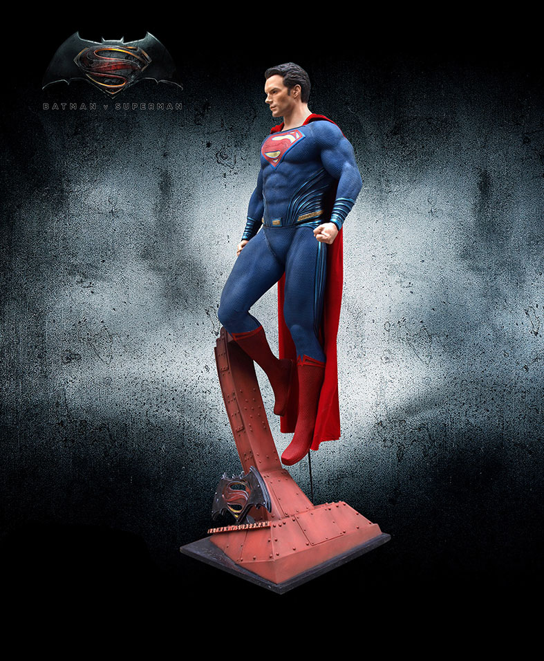Batman Vs. Superman Superman Life-Size Display Statue - Click Image to Close
