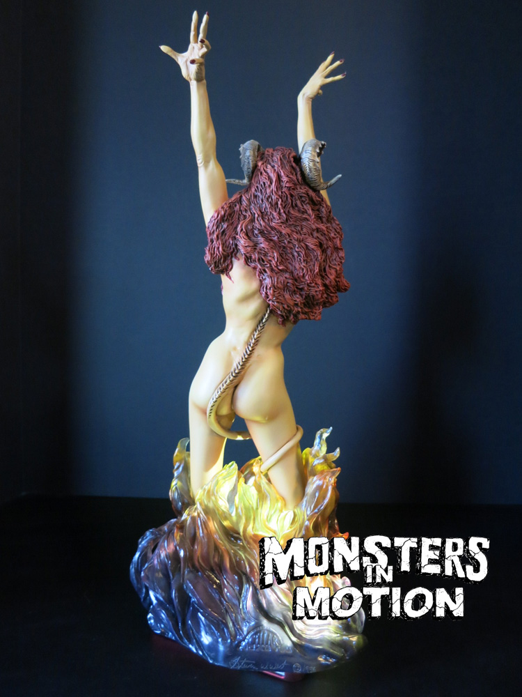 Demoness Sexy Female Devil 1/6 Scale Resin Model Kit by Cellar Cast - Click Image to Close