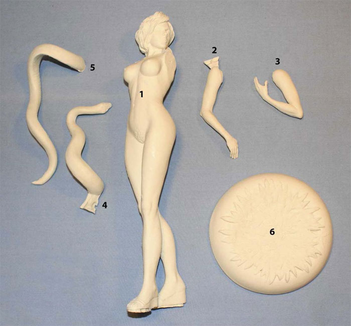 Miss Canna Bliss with Snake 1/7 Scale Model Kit - Click Image to Close