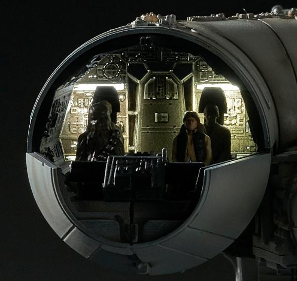 Star Wars Millennium Falcon 1/72 Scale Perfect Grade Model Kit by Bandai (SPECIAL EDITION) - Click Image to Close