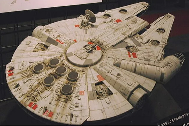 Star Wars A New Hope Millennium Falcon 1/72 Scale Model Kit by MPC (Upgraded Tooling!) - Click Image to Close