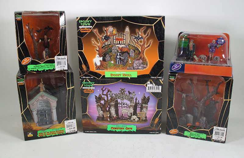 Spooky Town Graveyard Collection 6 Items Retired - Click Image to Close