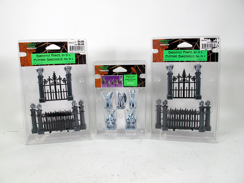 Spooky Town Gargoyle Fence and Gargoyles Retired #52124 and #44139 - Click Image to Close