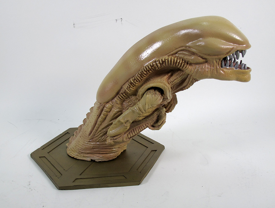 Alien 1979 Alien Chest Burster Life-Size Prop Replica - Click Image to Close