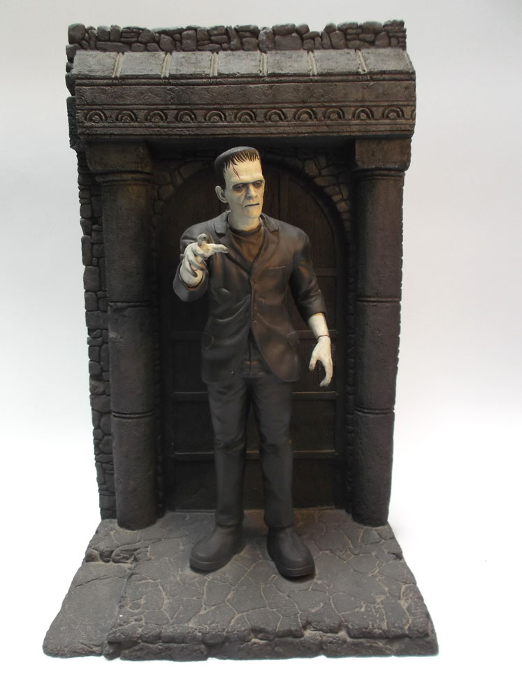 Frankenstein 1/6 Scale Finished Model with Gothic Door Base FREE US