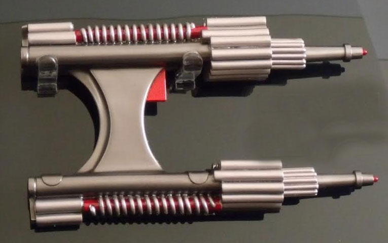 Cygnus Sentry Laser Pistol 1/1 Scale Ultimate Prop Replica Model Kit - Click Image to Close
