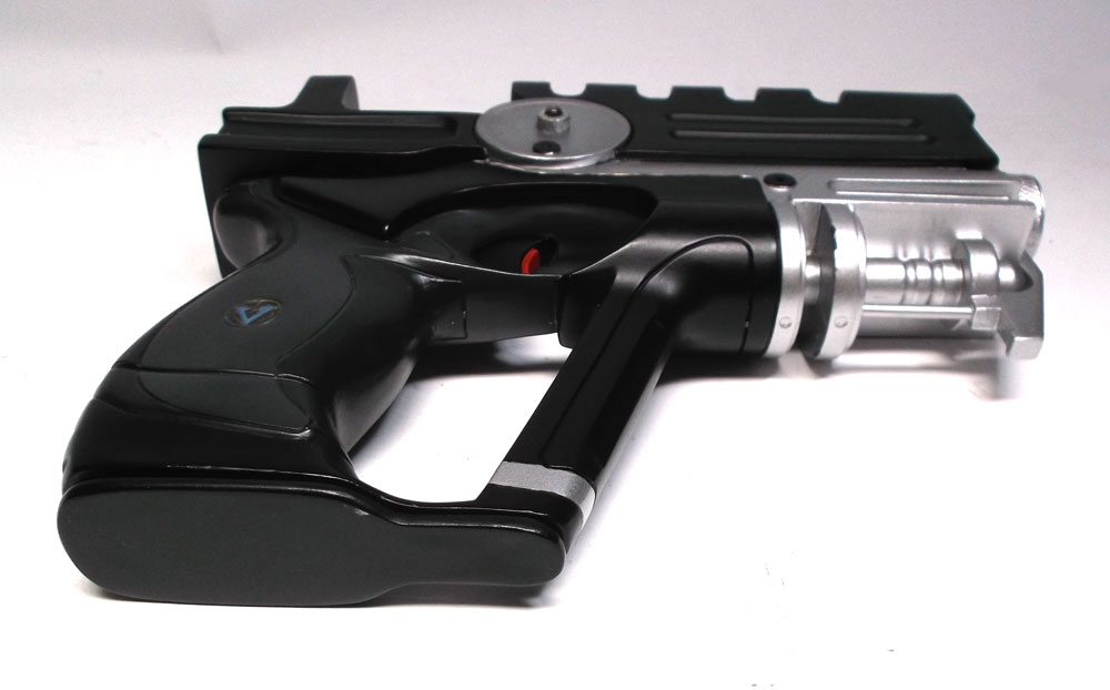 Korben Dallas Blaster 1/1 Prop Model Kit - Click Image to Close