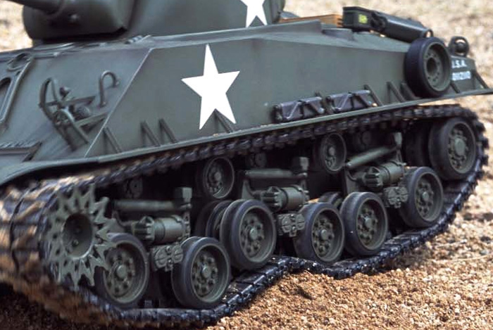 Sherman M4 105MM Howitzer Tank 1/16 Scale RC Model Kit by