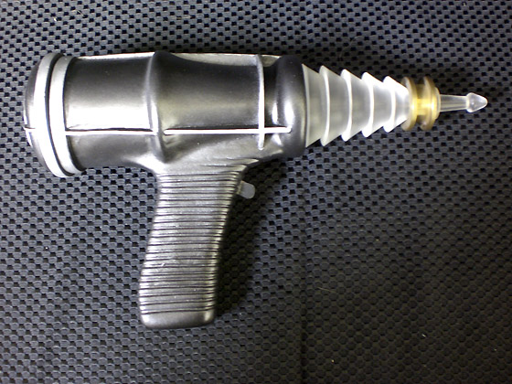 Robby Blaster Ray Gun Unassembled Model Kit - Click Image to Close