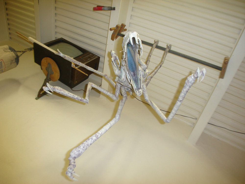 Cloverfield Life Size Parasite 11 Scale Model Kit