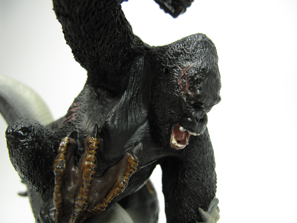 kong vs v rex statue